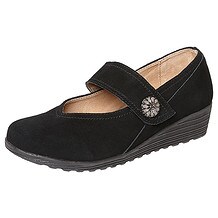 Swim Shoes for Women on Pinterest | Camo Shoes, Shoes and Braids