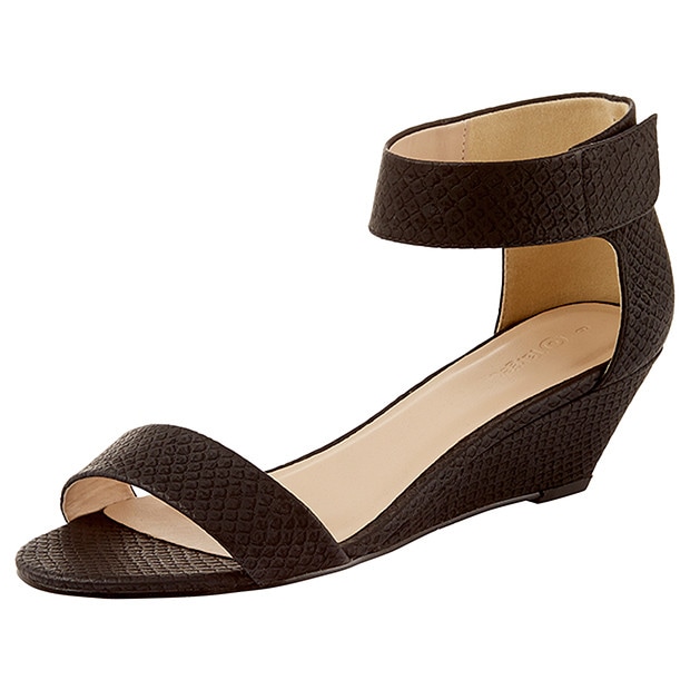 target black platform sandals