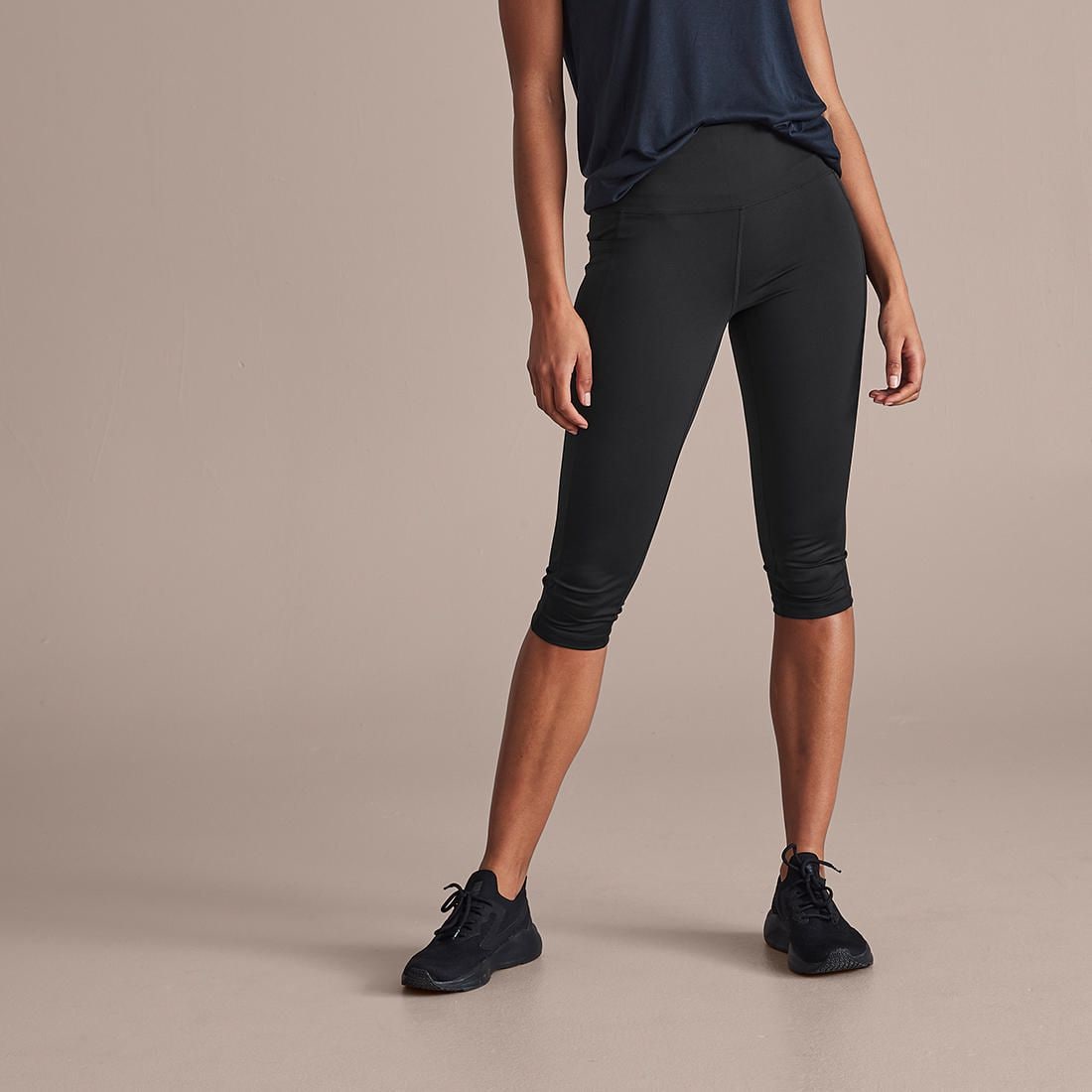 cropped active leggings