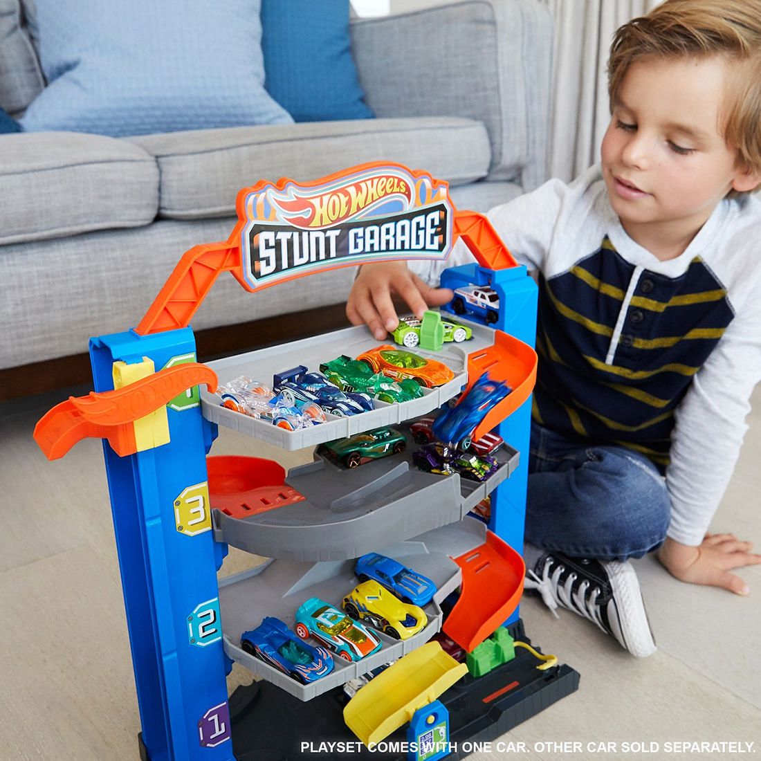 hot wheels stunt car