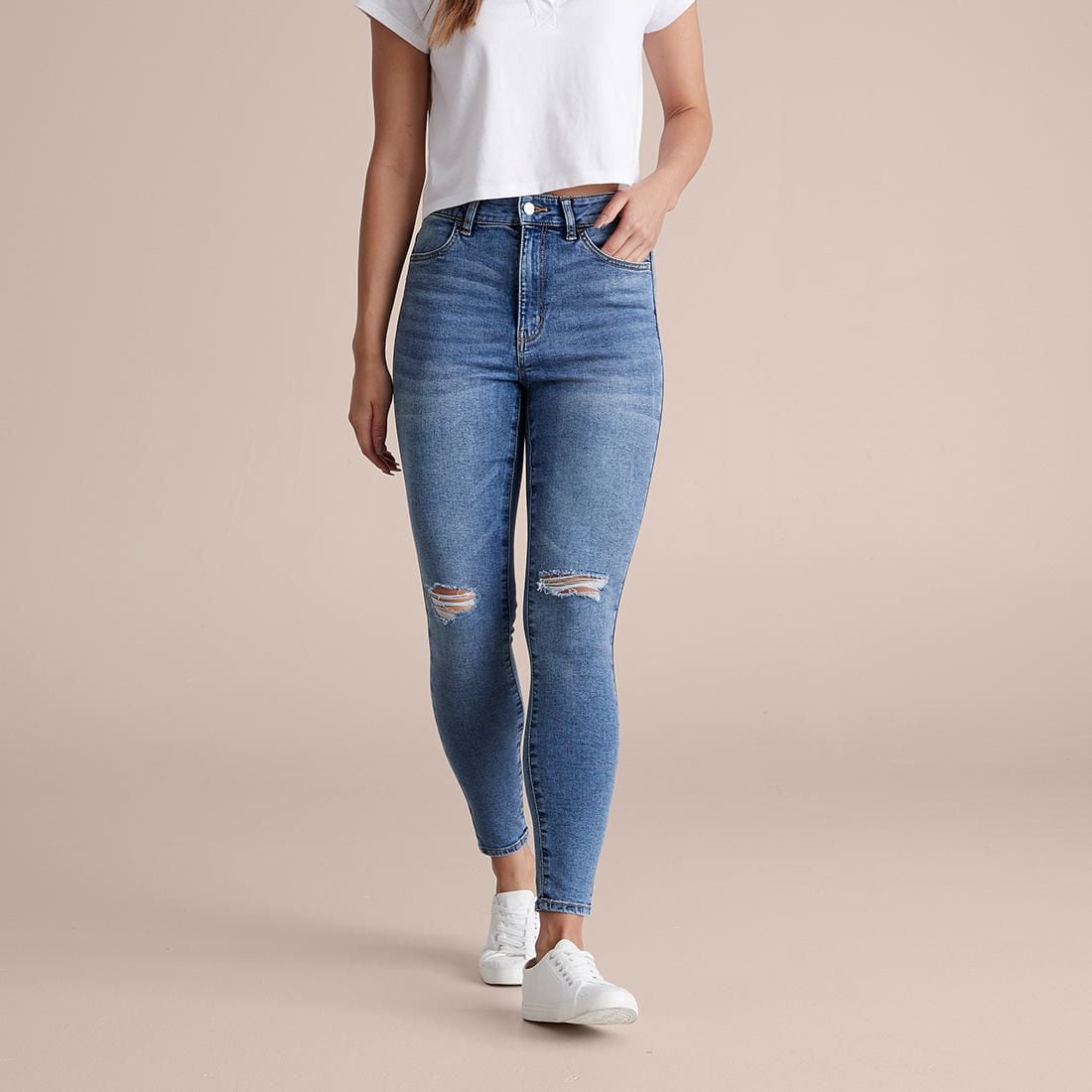 distressed women jeans