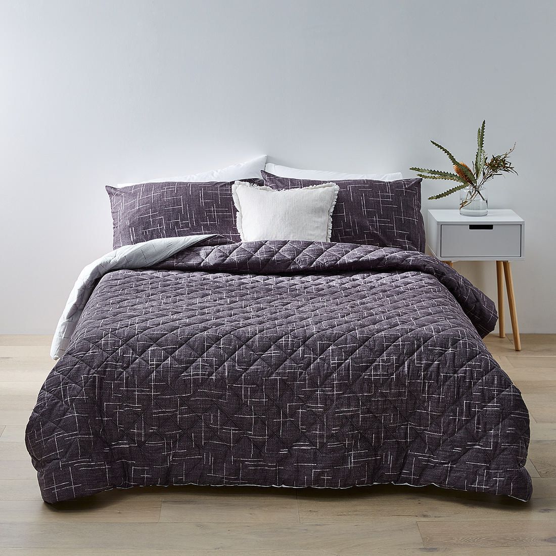 target queen bedding