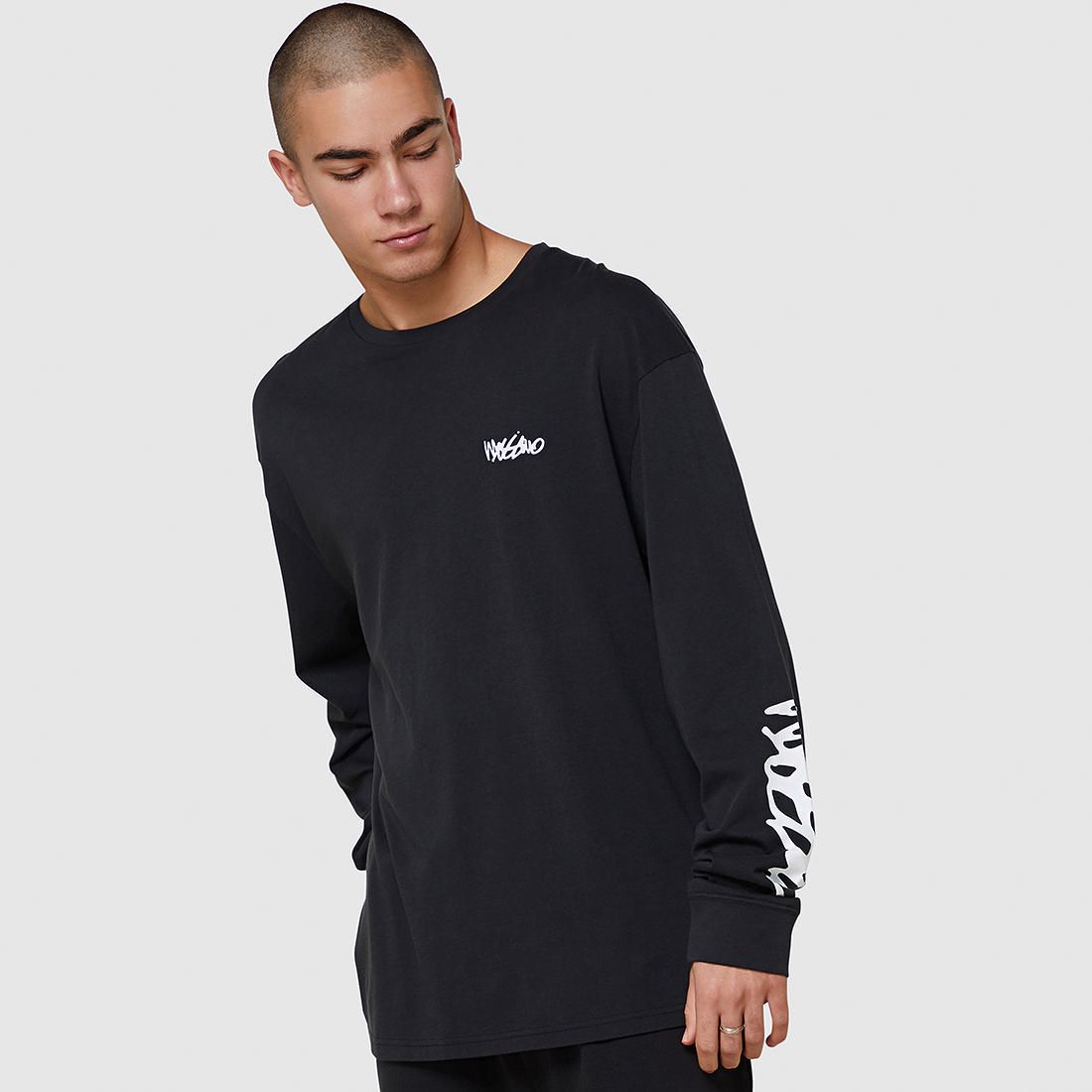 target black long sleeve t shirt