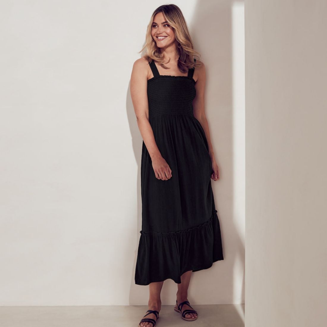 Lily Loves Linen Blend Shirred Midi 