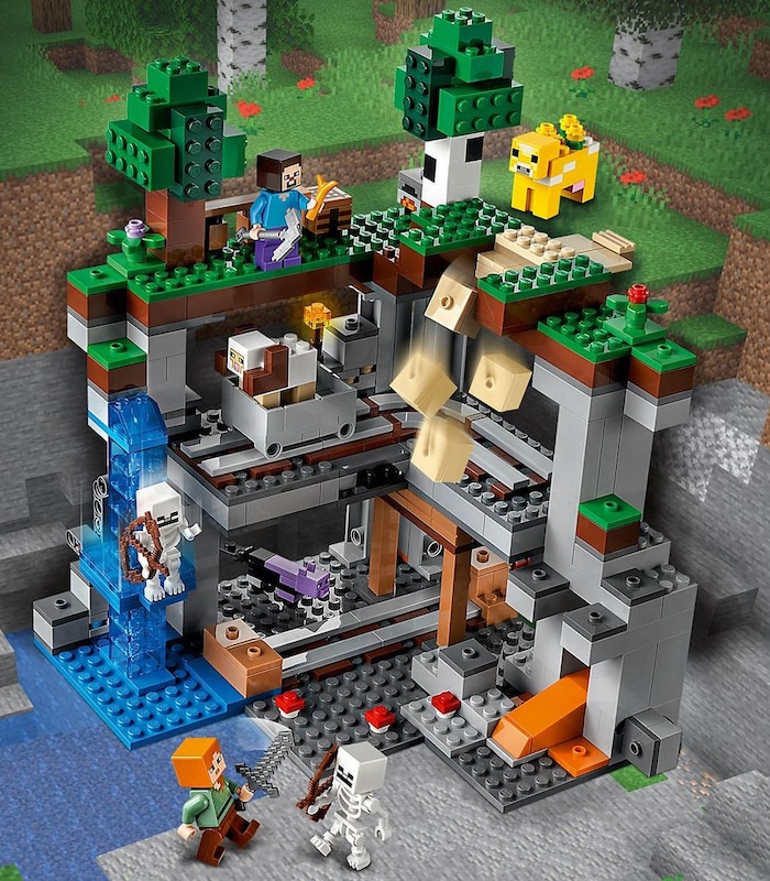 segundo Correctamente Correo aéreo LEGO&reg; Minecraft&trade; The First Adventure 21169 | Target Australia