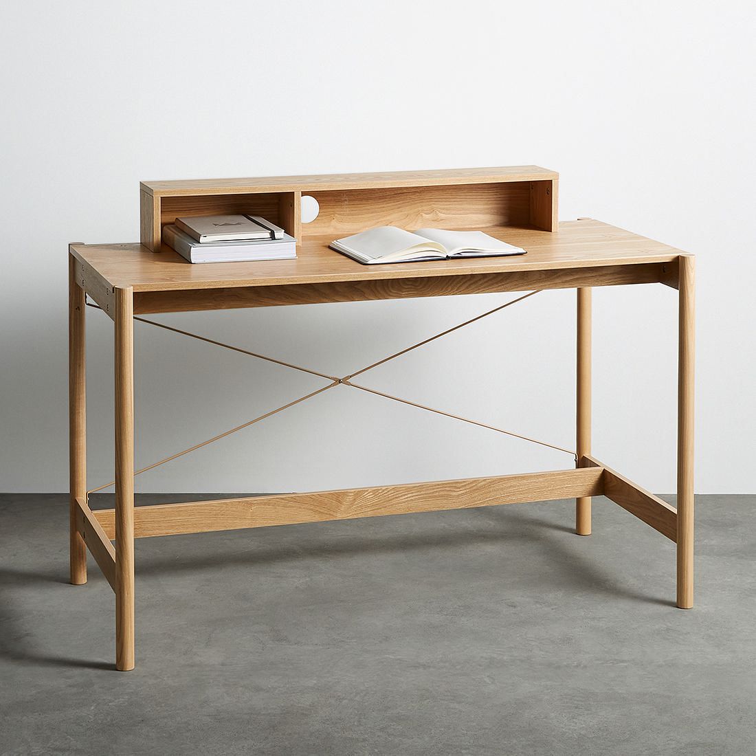 target desk table