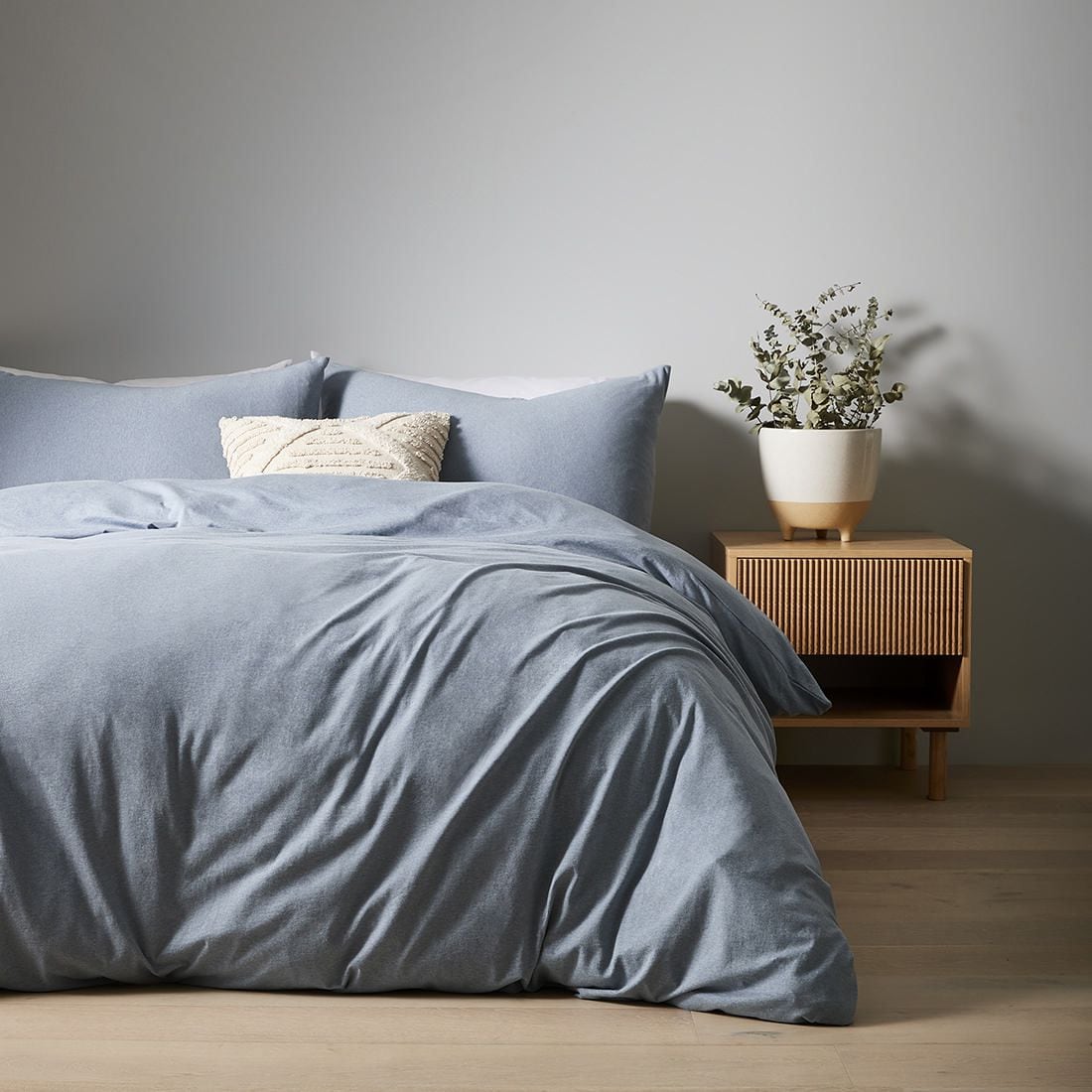 target queen quilt covers