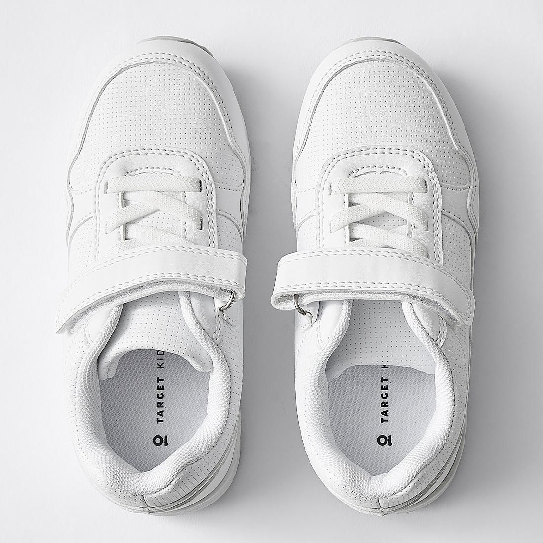 kids white gym shoes