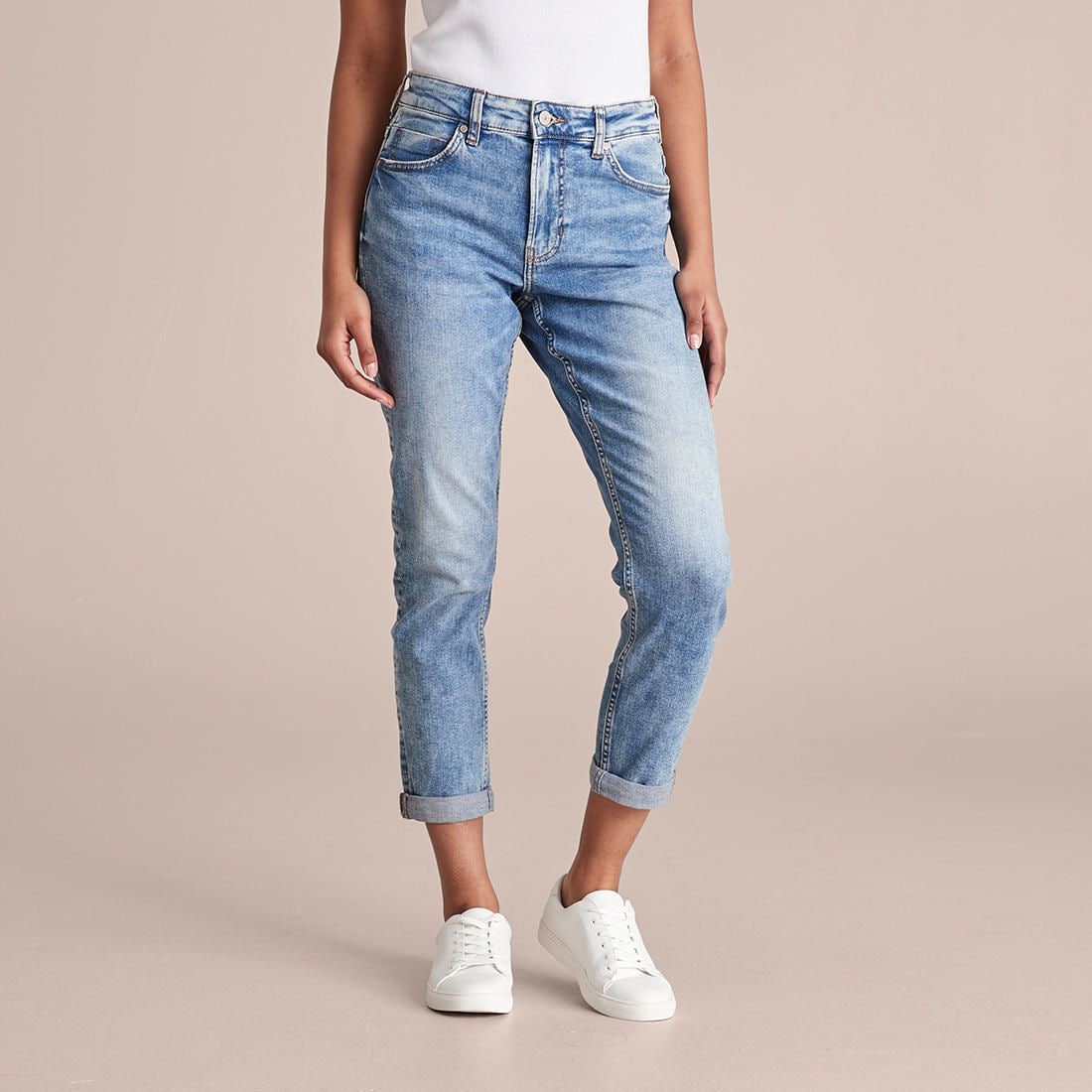 girlfriend jeans