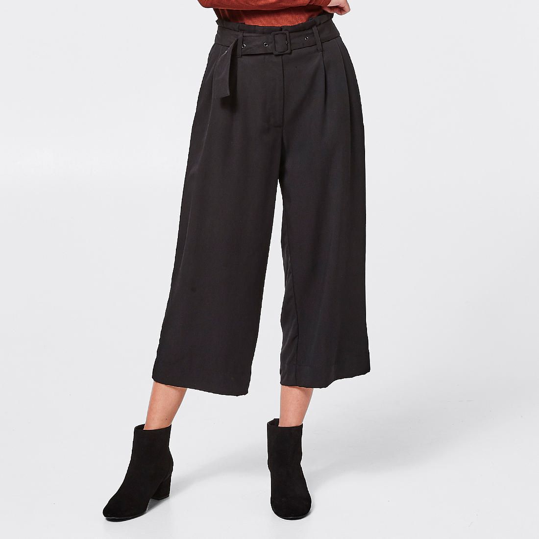 black cropped slacks