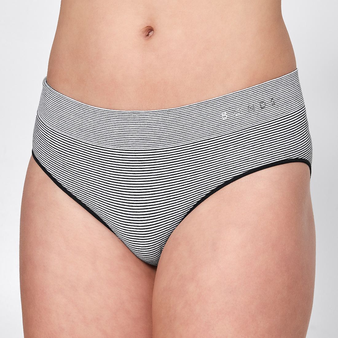 seamfree briefs