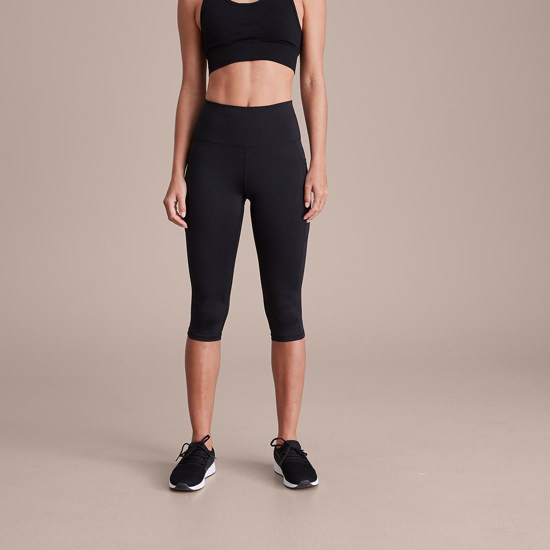 cropped active leggings