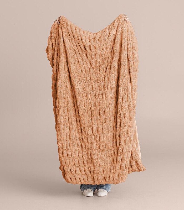 undefined | Ava Faux Fur Throw - Pecan