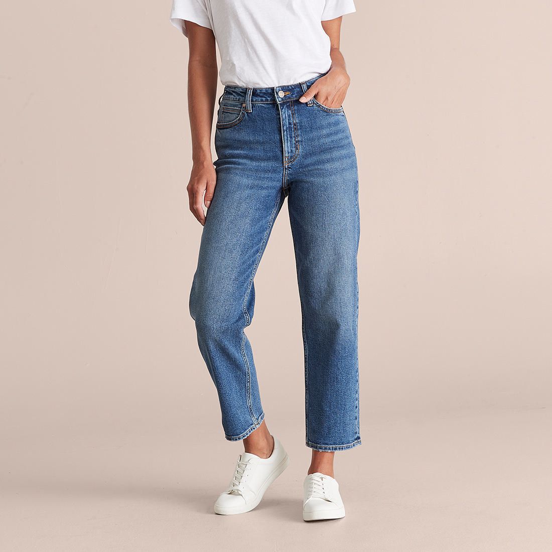 Alexa Straight High Rise Cropped Length 
