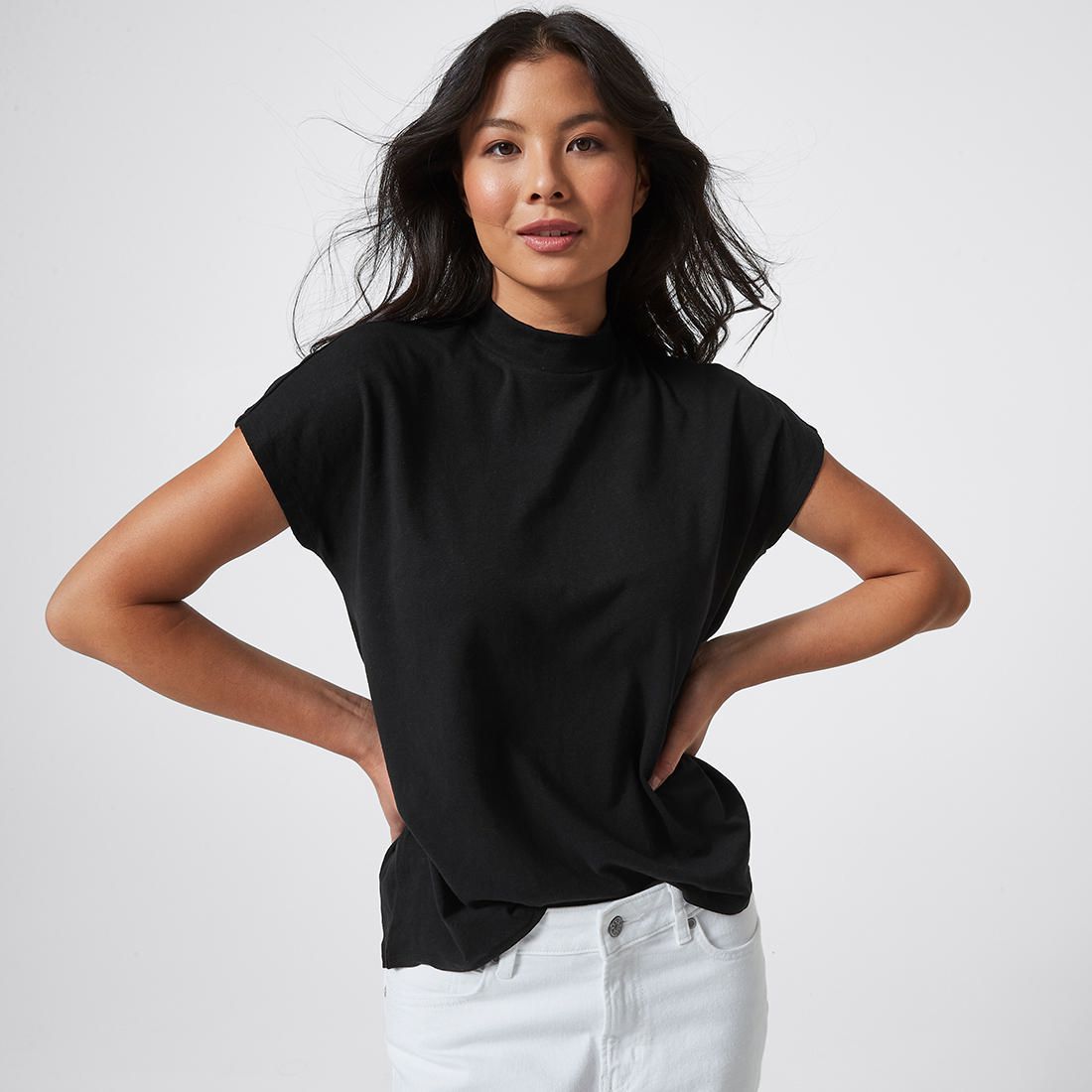 Linen Blended High Neck T-Shirt 