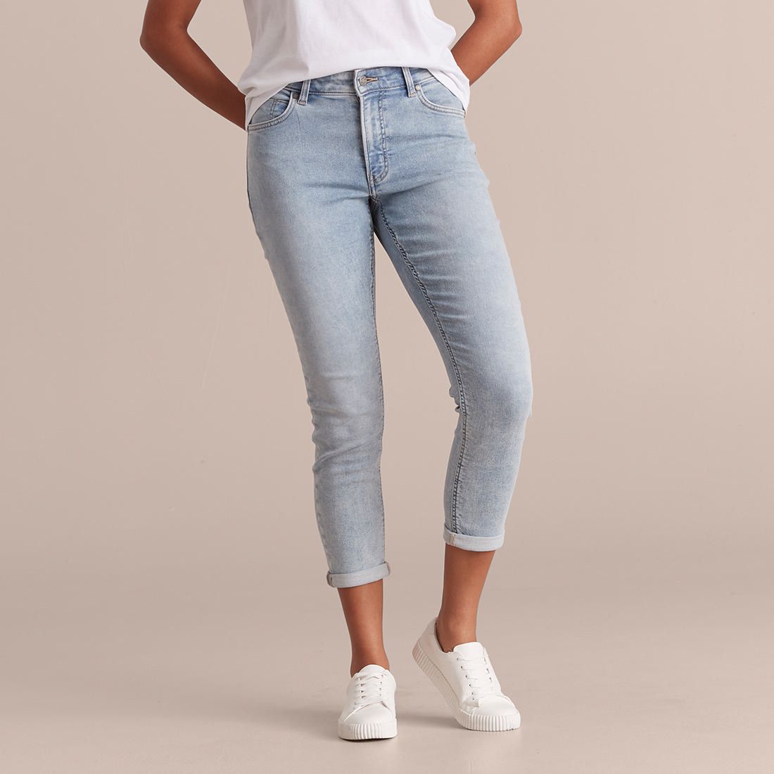 Tash Mid Rise Ankle Length Girlfriend 