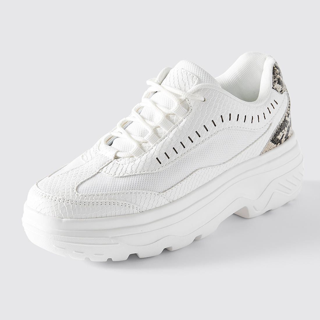 chunky white tennis shoes