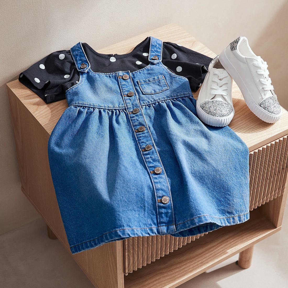 pinafore target