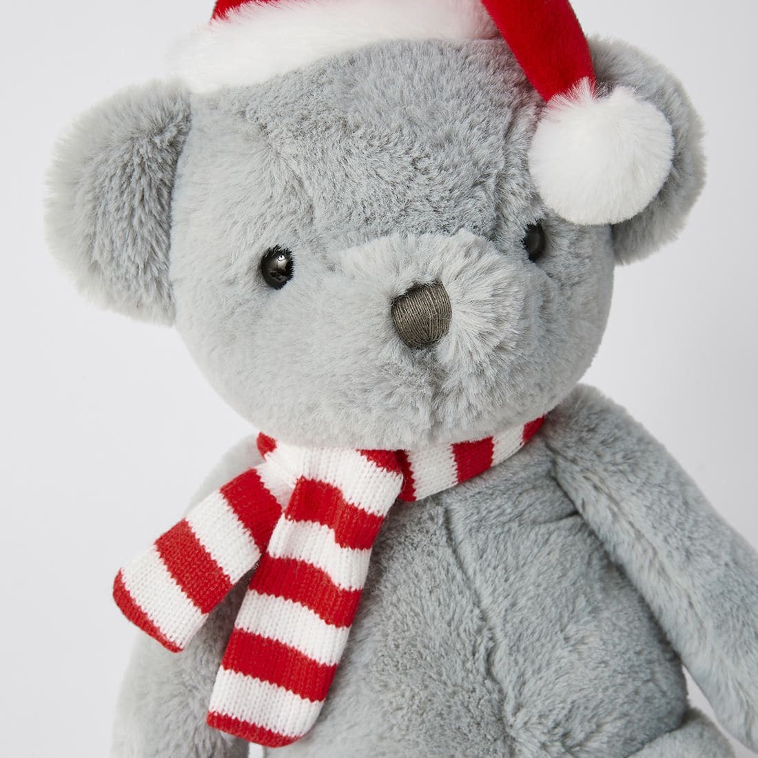 singing christmas teddy