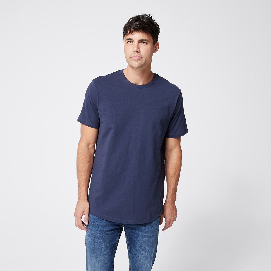 curved hem tshirt