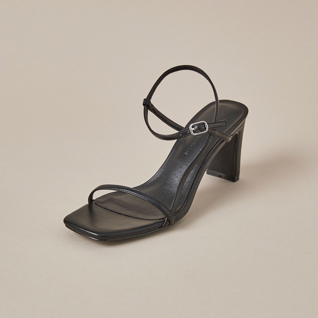 Womens Dahlia Buckle Strappy Heels 