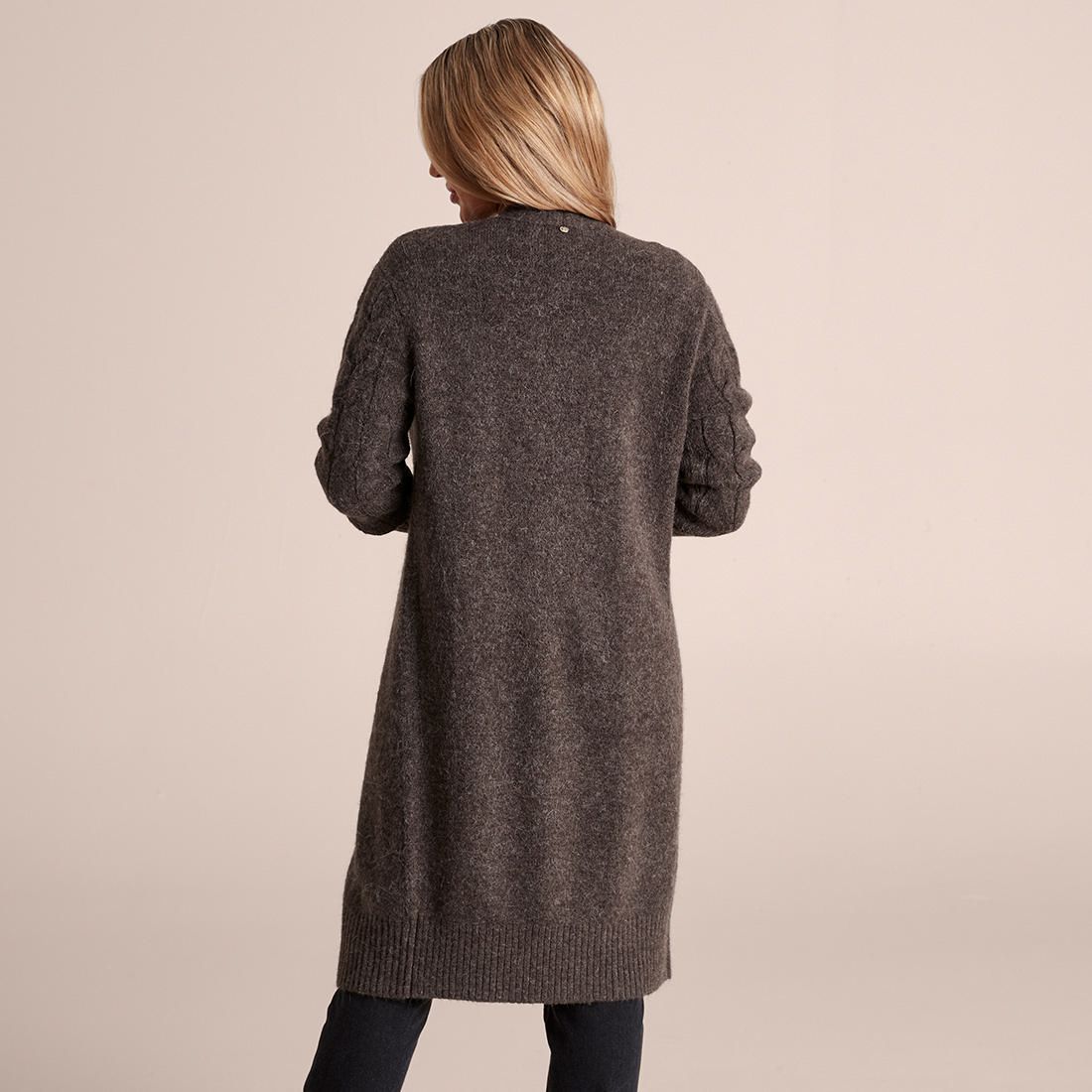 Dannii Minogue Petites Cable Sleeve 