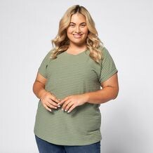 belle curve tops
