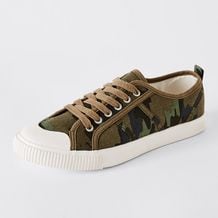 buy nike black shoes