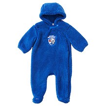 Babywear – The babywear range at Target has baby clothes that are both practical and comfortable. No matter what stage of development your baby is at, you'll find clothes and sleepwear to fit. Dress your baby in an adorable playsuit or a matching set and protect their delicate features with a sun hat.