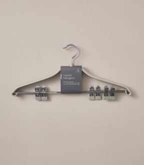 3 Pack Hangers With Clips