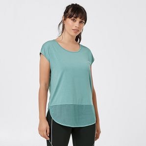beach cricket set target