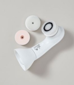 Facial Cleansing Brush