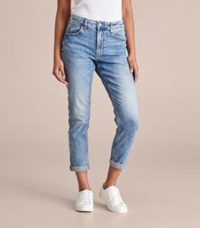 Tash Mid Rise Ankle Length Girlfriend Jeans