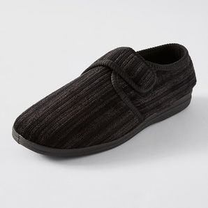 walking boots for icy conditions