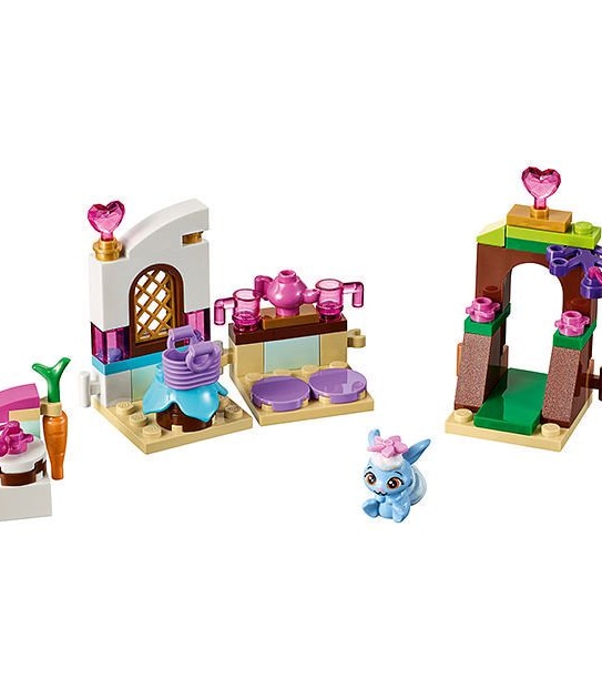 LEGO&reg; Disney Whisker Haven Tales Berry's Kitchen 41143