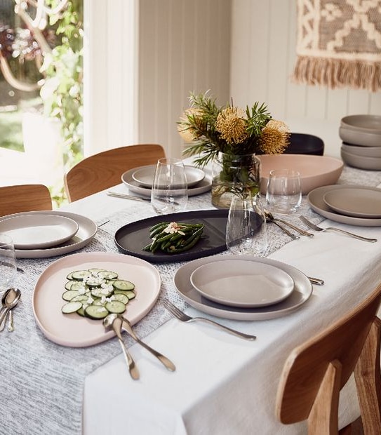Affinity Dinner Plates