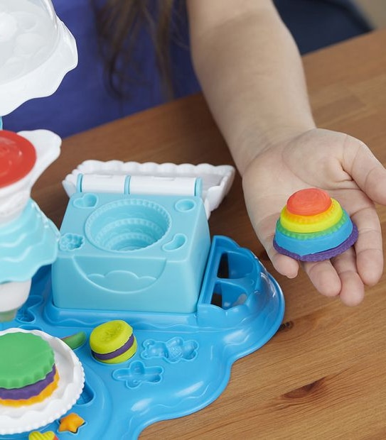 Play-Doh Rainbow Cake Party Playset