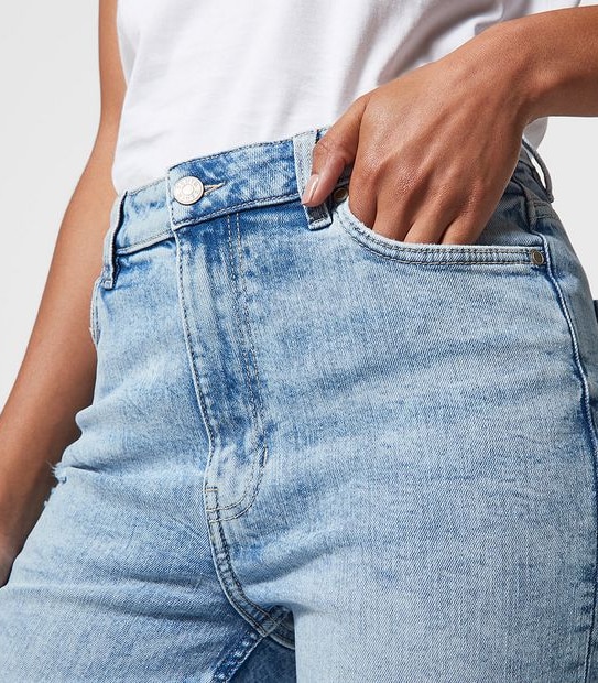 Alexa Straight High Rise Cropped Length Jeans 