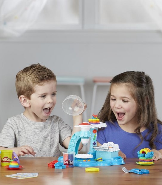 Play-Doh Rainbow Cake Party Playset