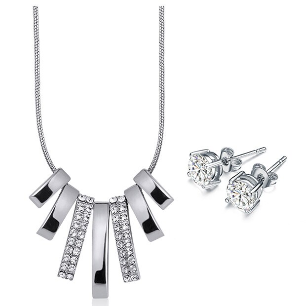 Mestigé Pendant & Earring Set With Swarovski® Crystals - Silver Mestigé Pendant & Earring Set With Swarovski® Crystals - Silver