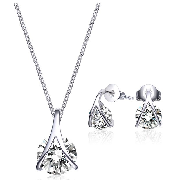 Mestigé Pendant & Earring Set With Swarovski® Crystals - Silver Mestigé Pendant & Earring Set With Swarovski® Crystals - Silver