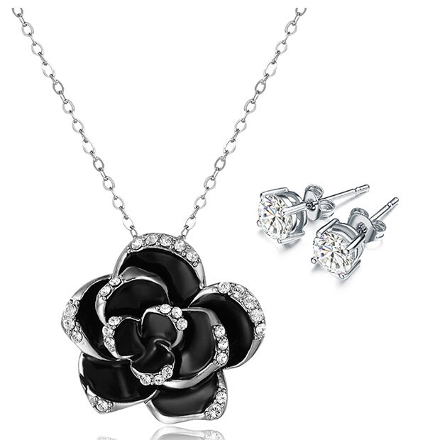 Mestigé Floral Necklace & Bracelet Set With Swarovski® Crystals - Silver Mestigé Floral Necklace & Bracelet Set With Swarovski® Crystals - Silver