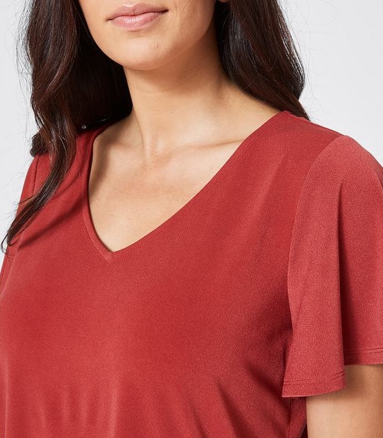 Flutter Sleeve Knit Top