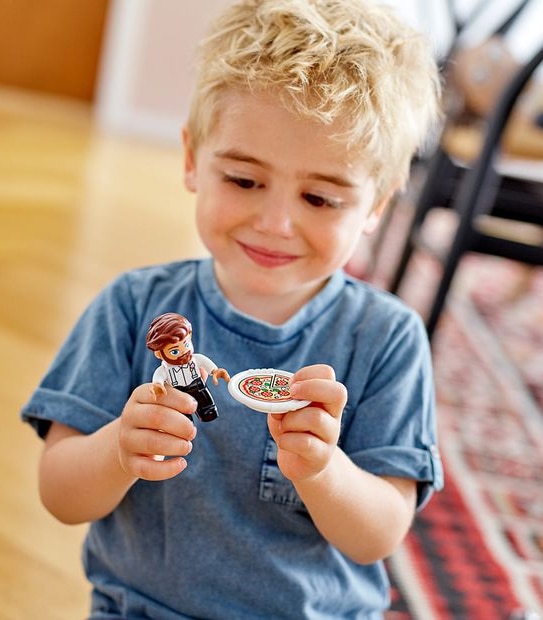 LEGO&reg; DUPLO&reg; Town Pizza Stand 10927