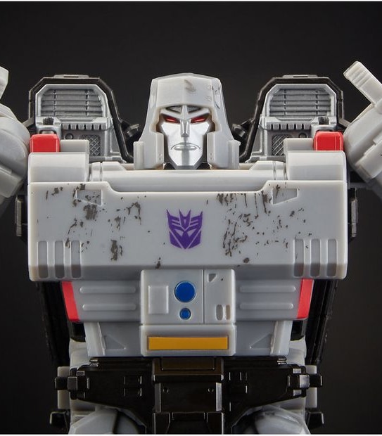 Transformers Generations War For Cybertron: Siege Voyager Action Figure Assorted
