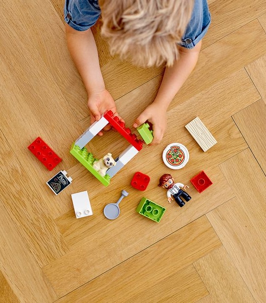 LEGO&reg; DUPLO&reg; Town Pizza Stand 10927