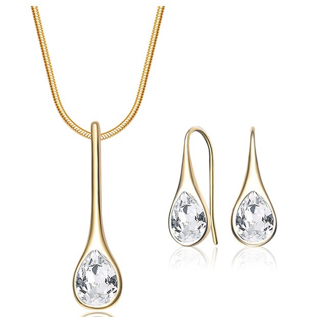 Mestigé Pendant & Earring Set With Swarovski® Crystals - Gold Mestigé Pendant & Earring Set With Swarovski® Crystals - Gold
