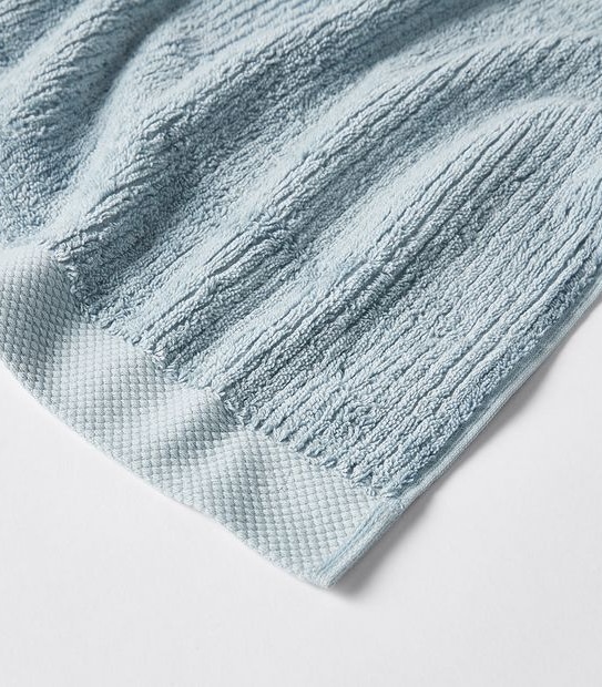 Classic Ribbed Bath Towel