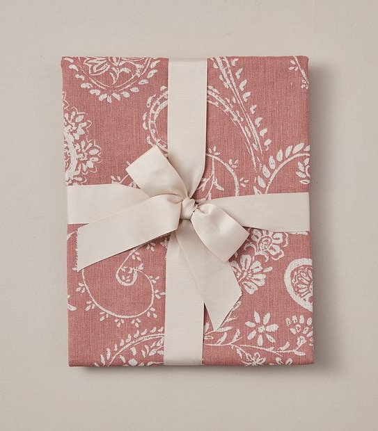 Amori Paisley Print Linen Throw