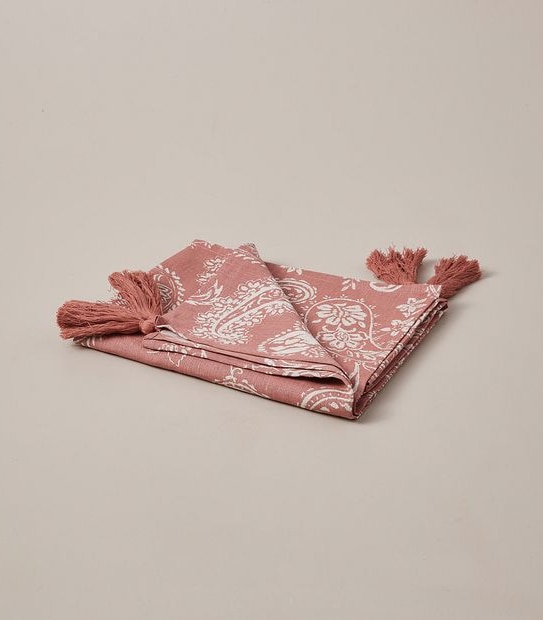 Amori Paisley Print Linen Throw